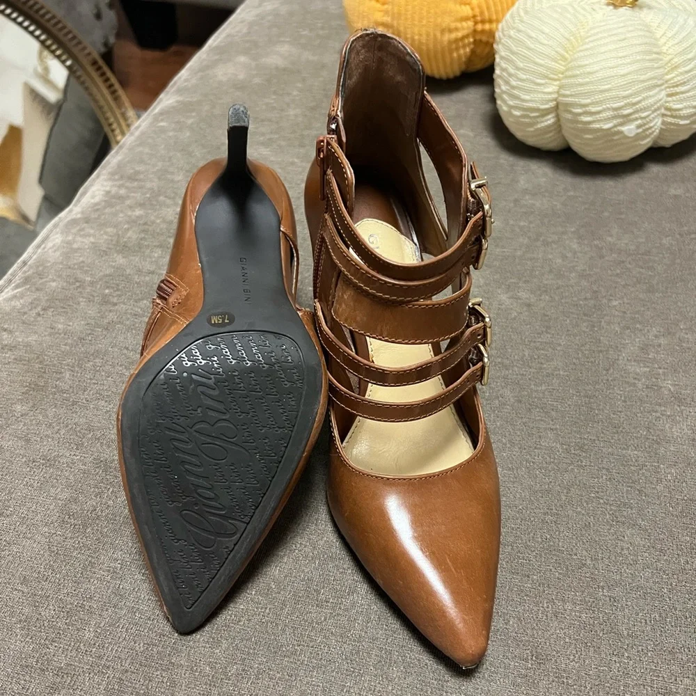Gianni Bini Brown heels - Picture 3 of 4